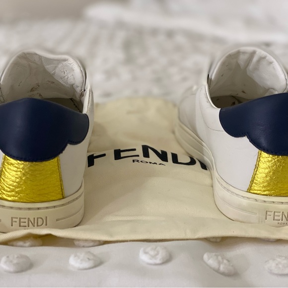 Preowned FENDI sneakers - Picture 3 of 6
